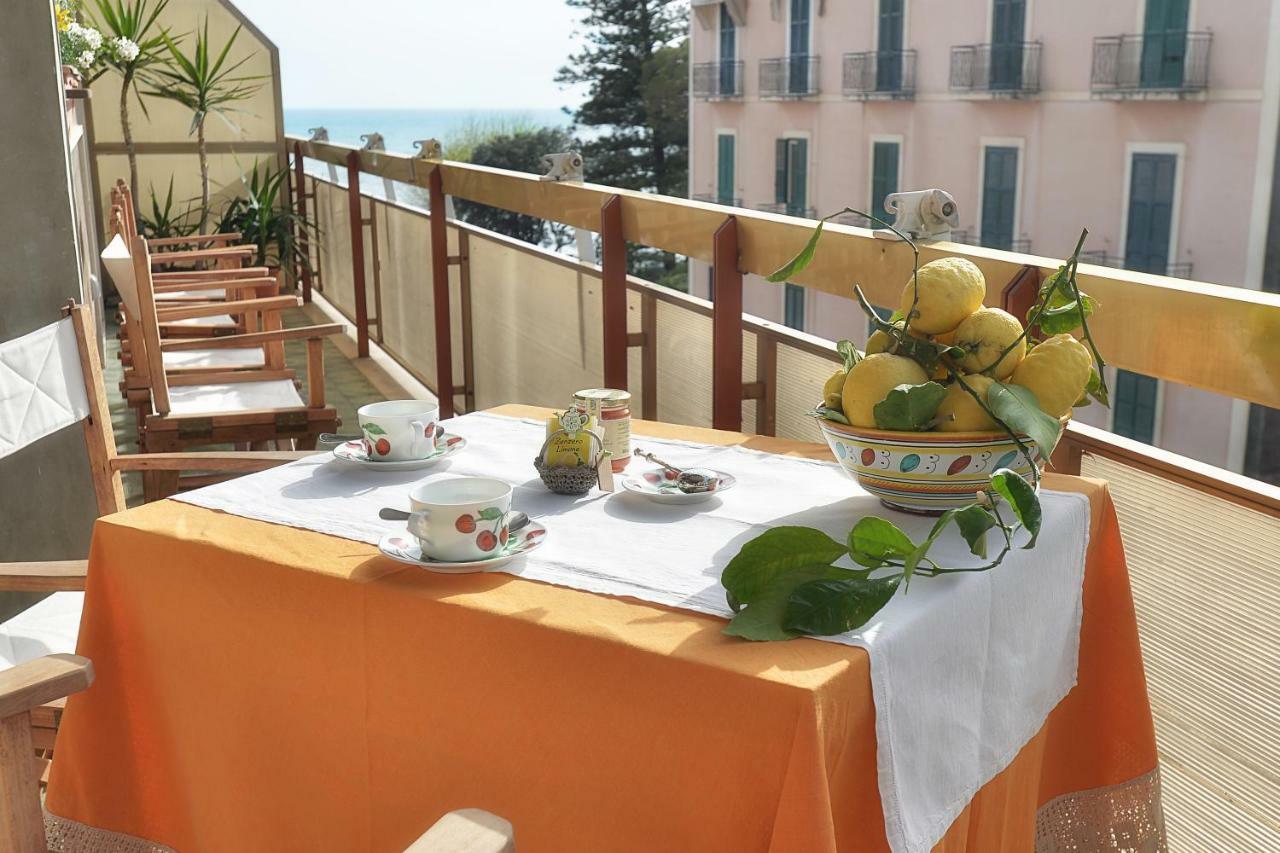 La Kenzia Casa Vacanze Maiori Exterior photo